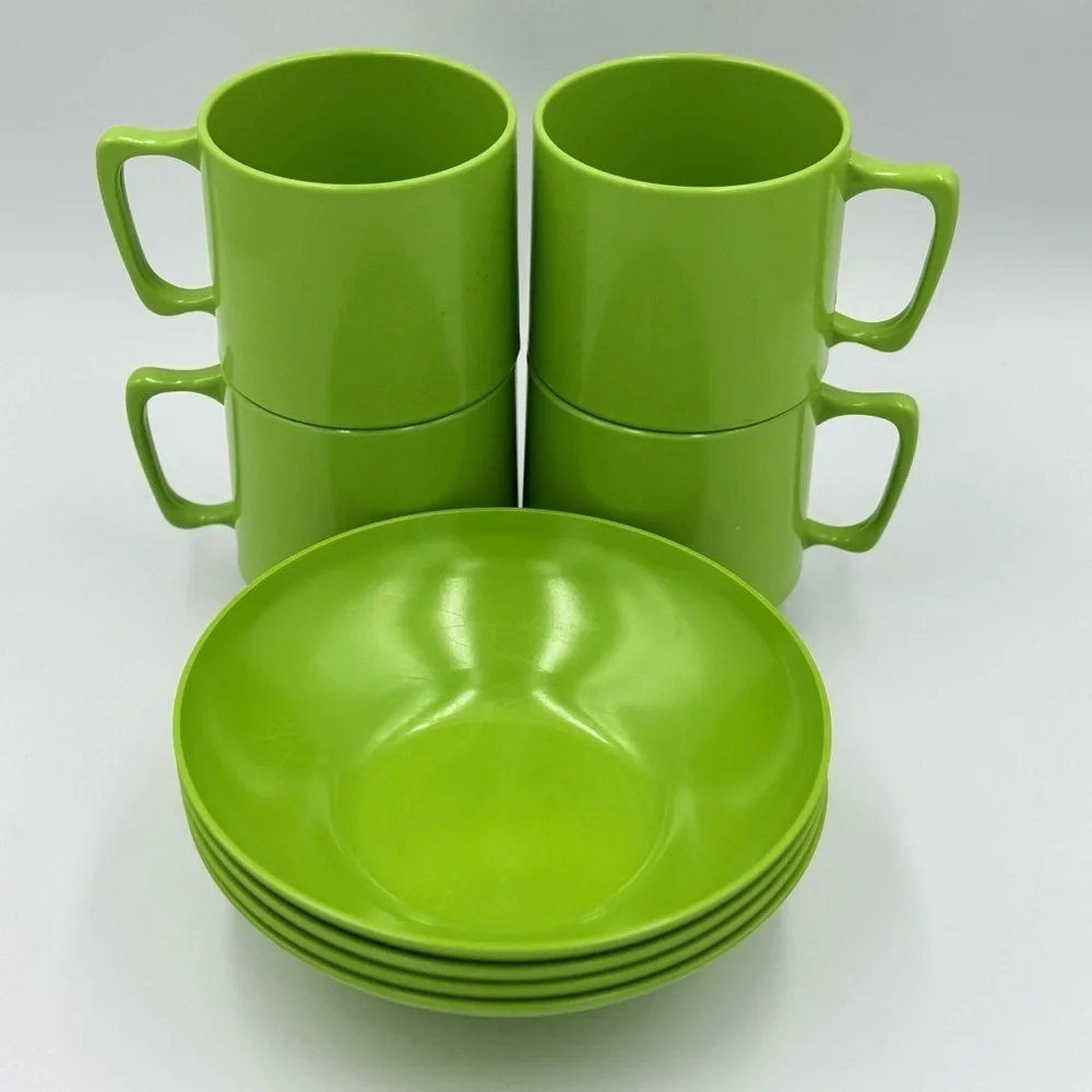 Vintage 8pc Lime Green Melamine Mid Century Bowls & Cups